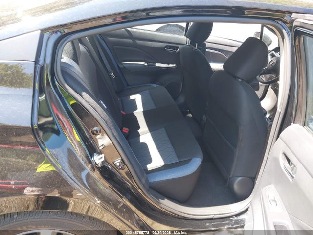 2025 Nissan VERSA 1.6 SV 照片 8