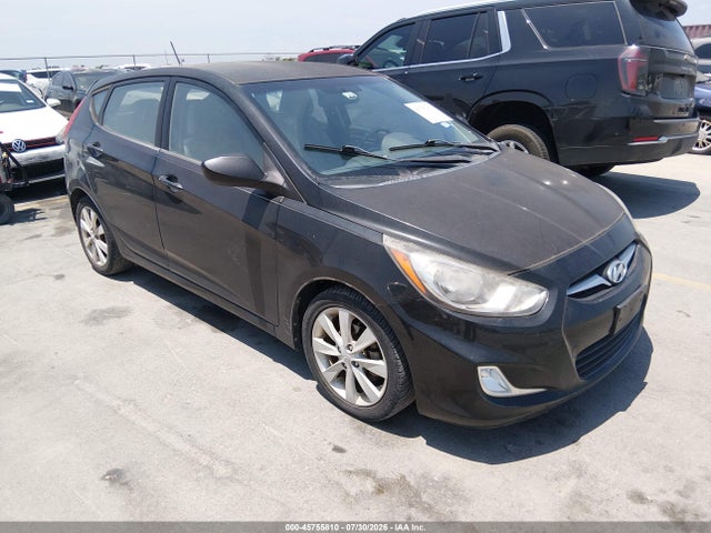 2012 Hyundai ACCENT SE — фото 1