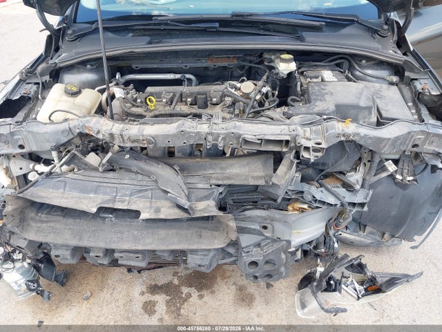 2017 FORD FOCUS SE 10