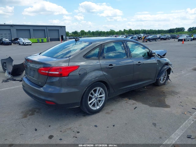 2017 FORD FOCUS SE 4