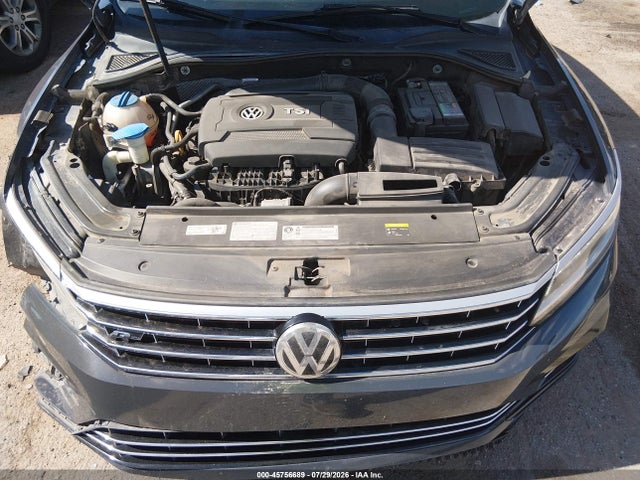 2017 VOLKSWAGEN PASSAT 1.8T R-LINE 10