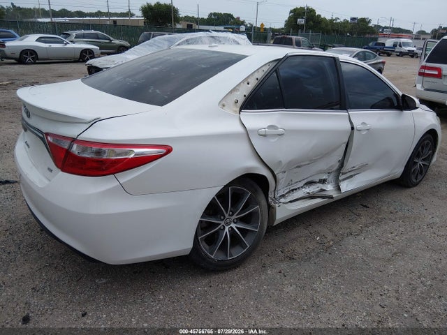 2015 Toyota CAMRY XSE — фото 4