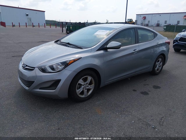 2015 Hyundai ELANTRA SE 照片 2