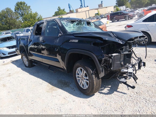 2026 TOYOTA TUNDRA SR5 CREWMAX 5.5' BED