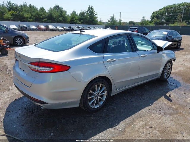 2017 FORD FUSION SE 4
