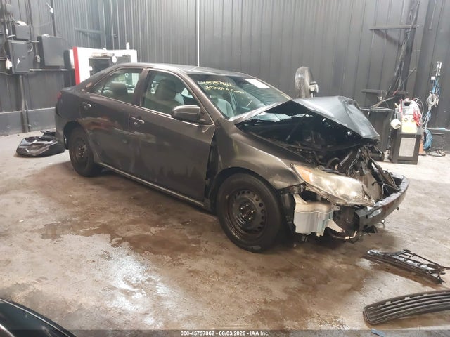 2013 TOYOTA CAMRY LE