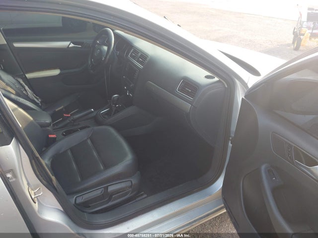2016 Volkswagen JETTA 1.4T SE — фото 5