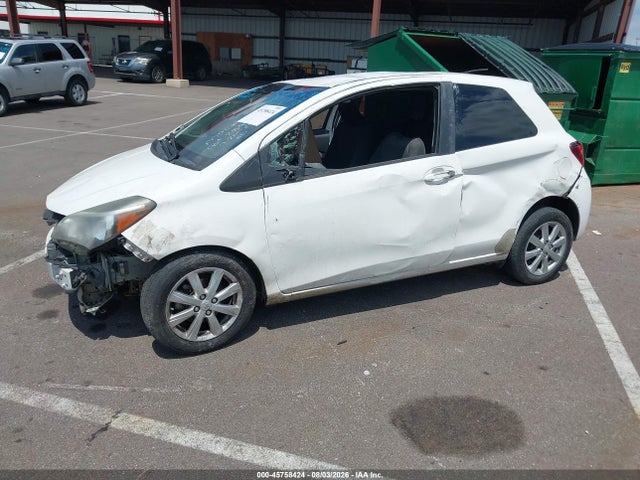 2015 Toyota YARIS LE — фото 2