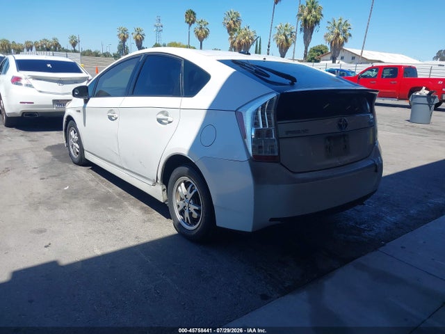 صورة 3 لـ 2011 Toyota PRIUS THREE