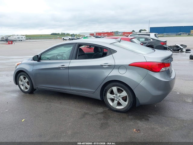 2013 Hyundai ELANTRA GLS — фото 14