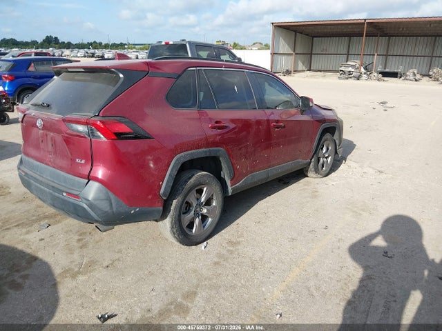 2022 TOYOTA RAV4 XLE 4