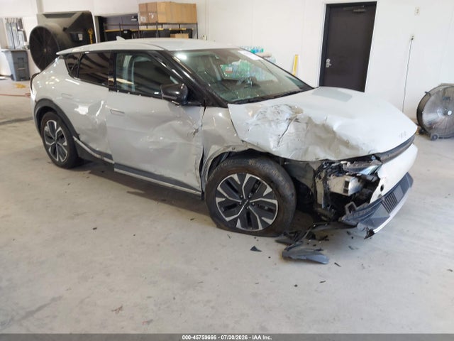 2024 KIA EV6 LIGHT LONG RANGE