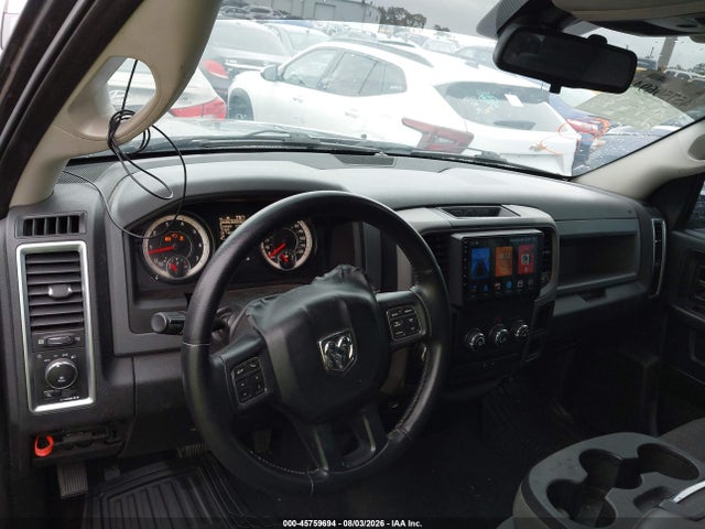2016 RAM 1500 photo 17