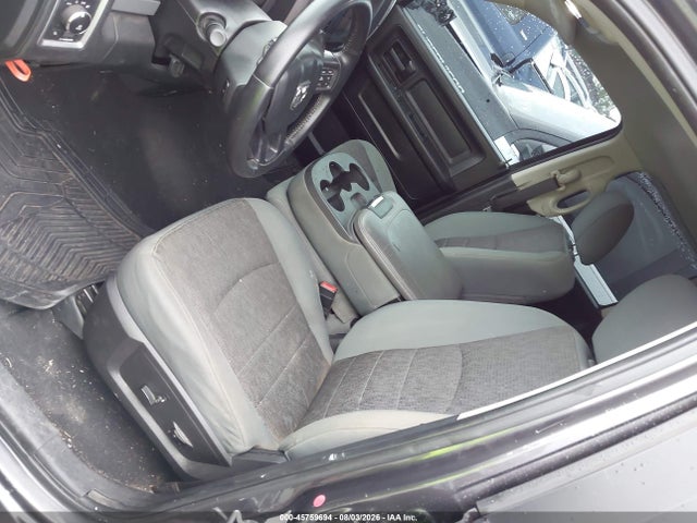 صورة 20 لـ 2016 RAM 1500