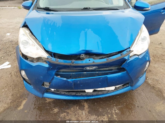 صورة 6 لـ 2014 Toyota PRIUS C TWO