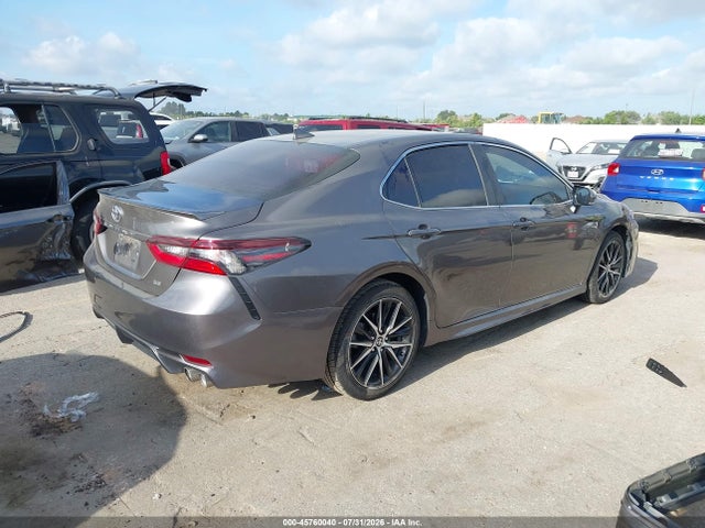 2024 TOYOTA CAMRY SE 4