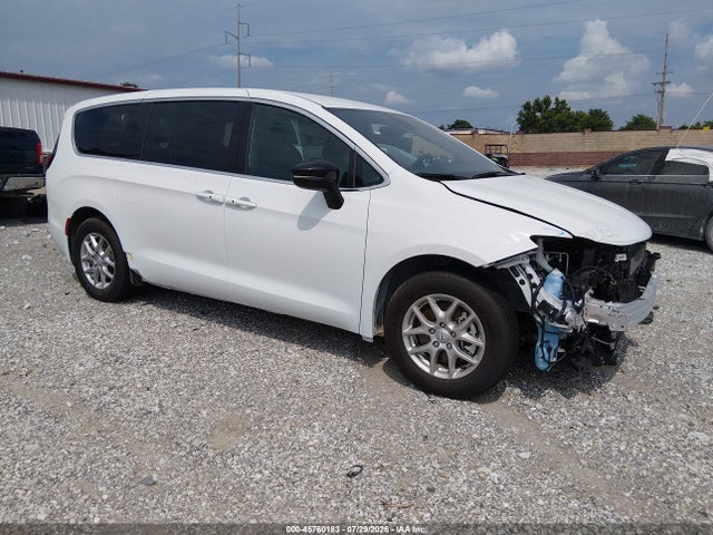 2025 CHRYSLER VOYAGER LX