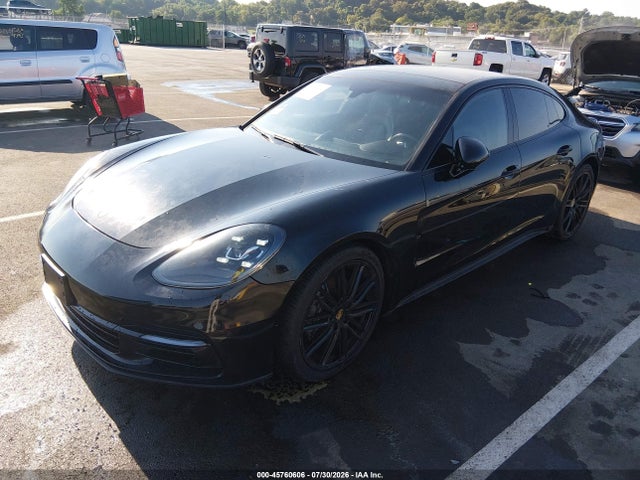 2019 Porsche PANAMERA 4 照片 2