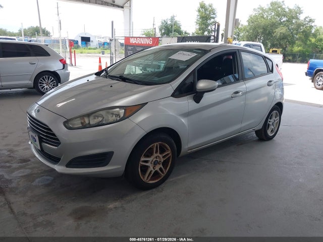 2017 FORD FIESTA SE — фото 2