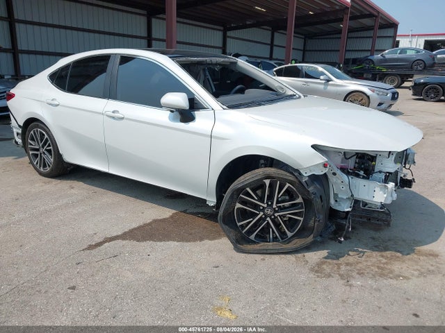 2026 TOYOTA CAMRY XLE