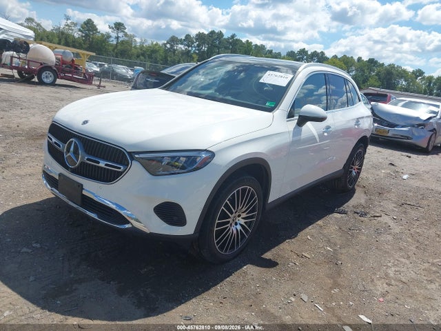 2023 MERCEDES-BENZ GLC 300 4MATIC SUV 2