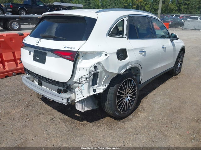 2023 MERCEDES-BENZ GLC 300 4MATIC SUV 4