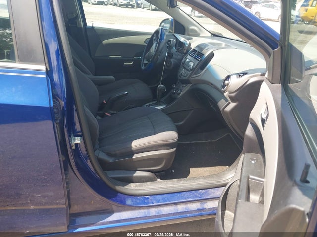 صورة 5 لـ 2013 Chevrolet SONIC LT AUTO