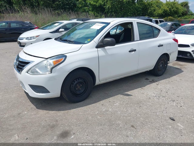 2015 Nissan VERSA 1.6 S+ 照片 2