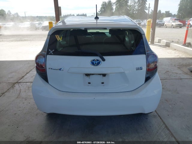 صورة مصغرة 16 لـ 2012 Toyota PRIUS C THREE