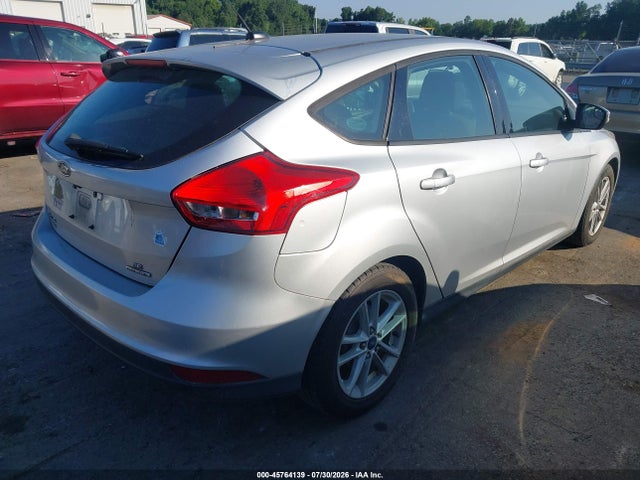 2015 FORD FOCUS SE 照片 4