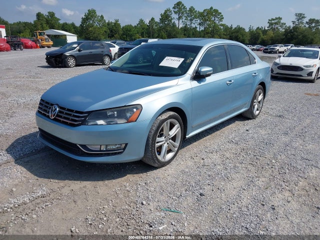 2013 Volkswagen PASSAT 2.0L TDI SE — фото 2