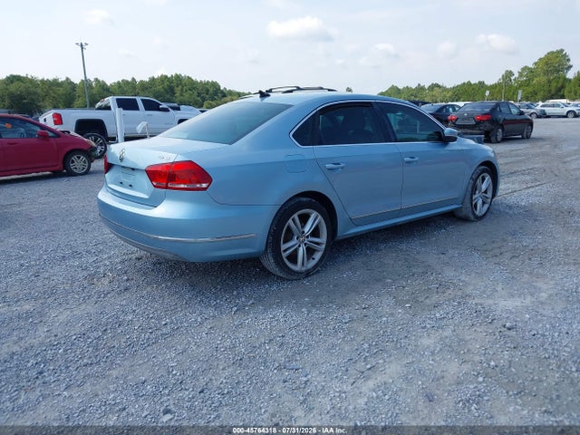 2013 Volkswagen PASSAT 2.0L TDI SE — фото 4