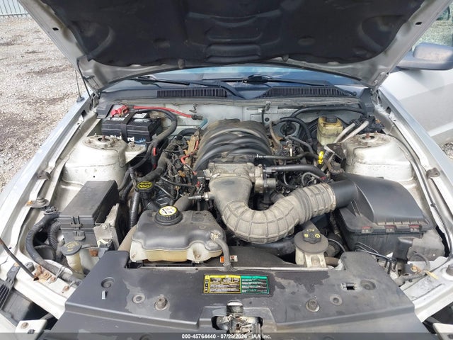 صورة 10 لـ 2005 FORD MUSTANG GT