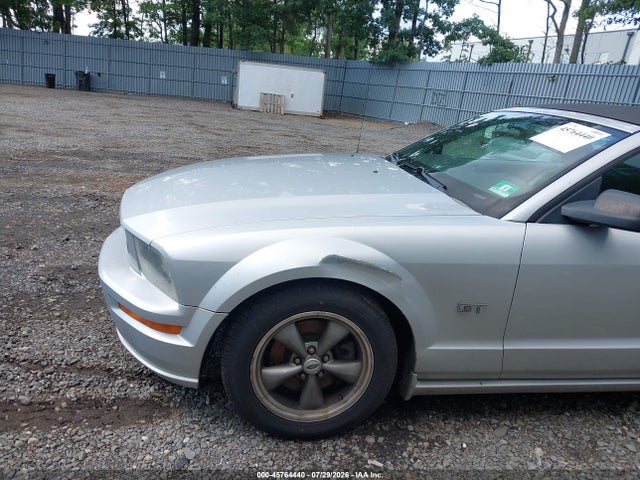 صورة 6 لـ 2005 FORD MUSTANG GT