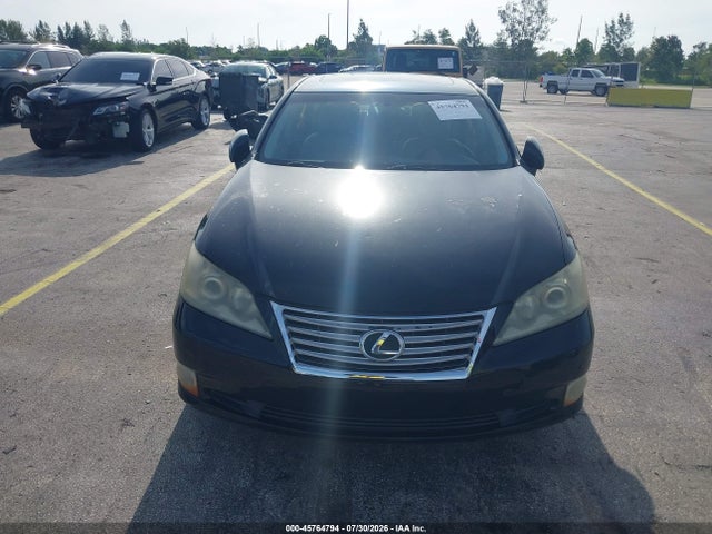 صورة 6 لـ 2010 Lexus ES 350