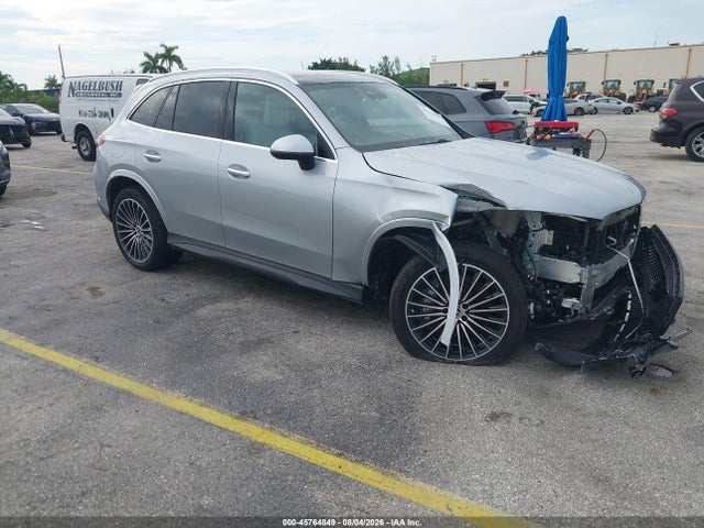 2026 MERCEDES-BENZ GLC 300 SUV