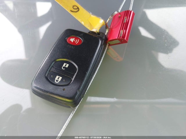 صورة مصغرة 11 لـ 2012 Toyota PRIUS TWO