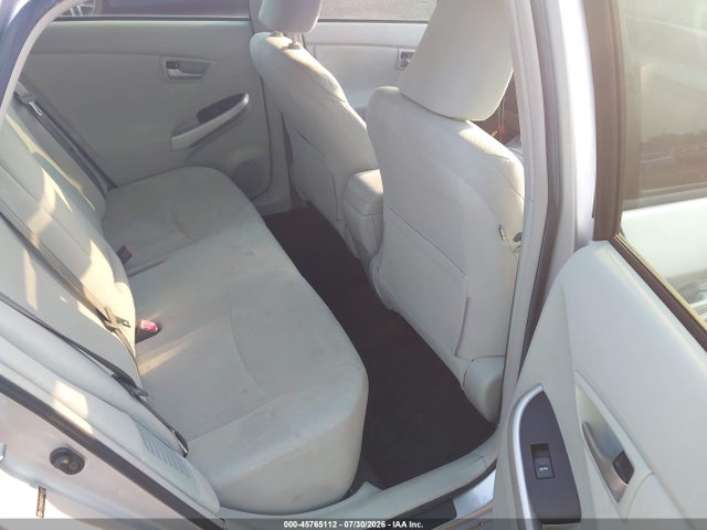 صورة 8 لـ 2012 Toyota PRIUS TWO