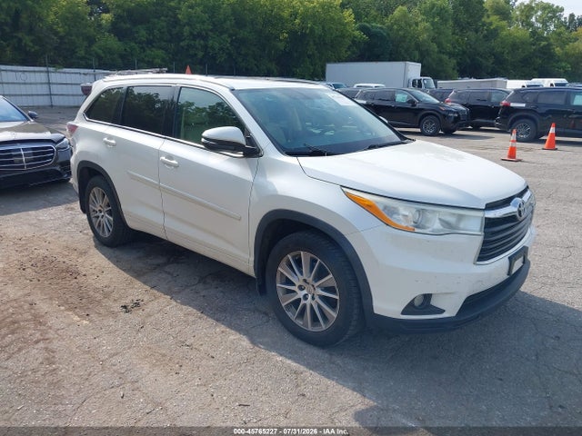 2015 TOYOTA HIGHLANDE XLE