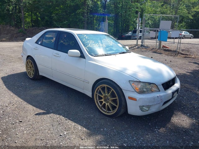 2001 LEXUS IS 