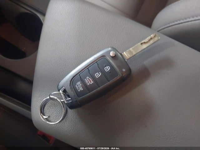 2021 HYUNDAI ELANTRA SE 11