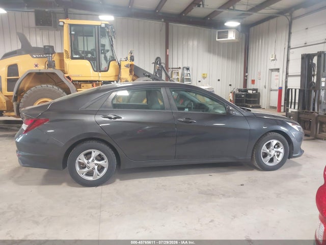 2021 HYUNDAI ELANTRA SE 17