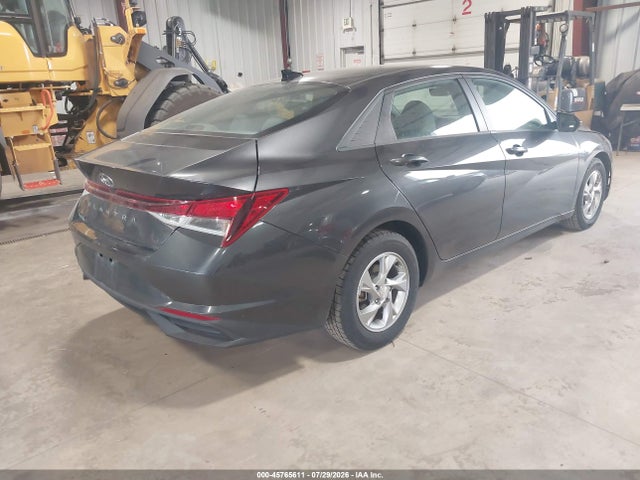2021 HYUNDAI ELANTRA SE 4