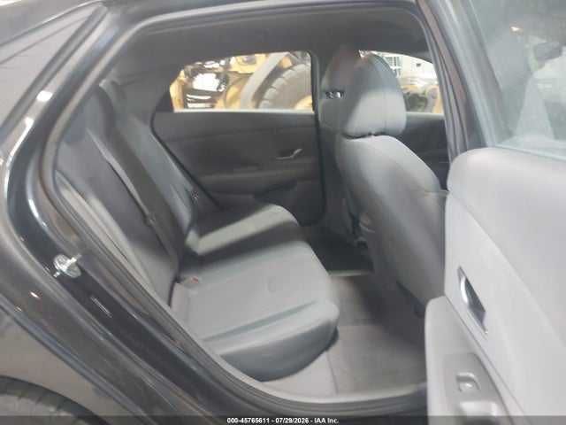 2021 HYUNDAI ELANTRA SE 8