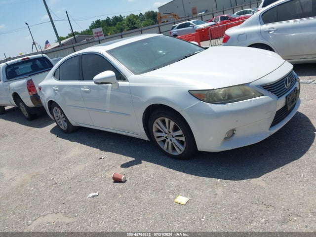 2013 LEXUS ES 