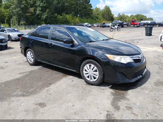 2014 TOYOTA CAMRY LE