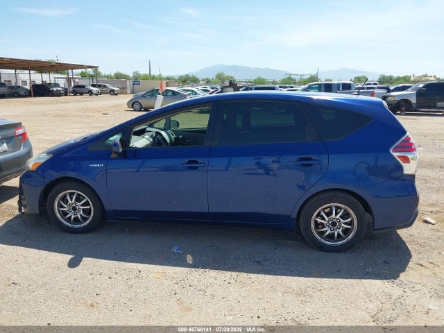 صورة مصغرة 14 لـ 2015 Toyota PRIUS V THREE