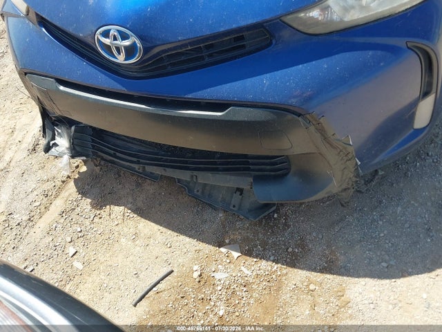 صورة 6 لـ 2015 Toyota PRIUS V THREE
