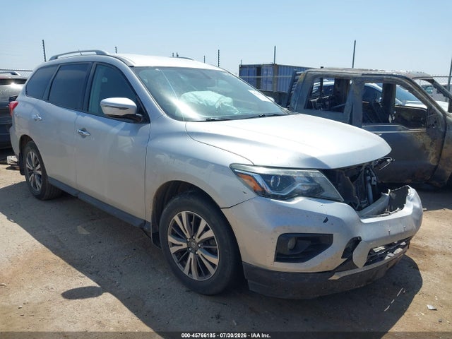 2017 NISSAN PATHFINDE SV