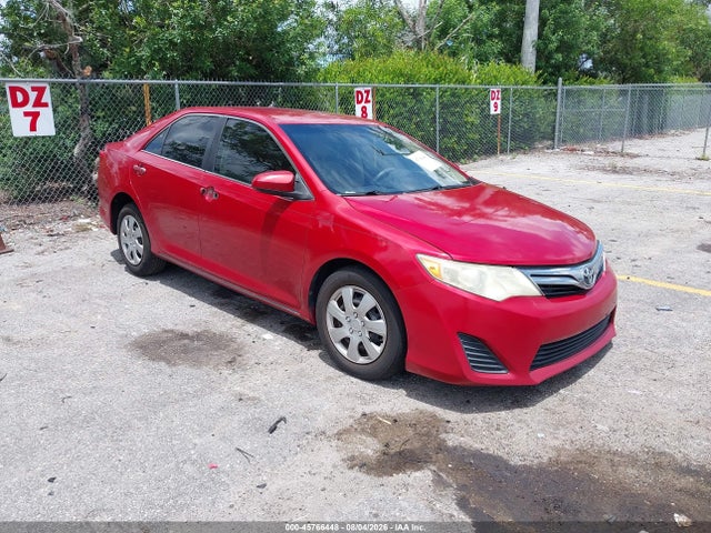 2013 TOYOTA CAMRY LE